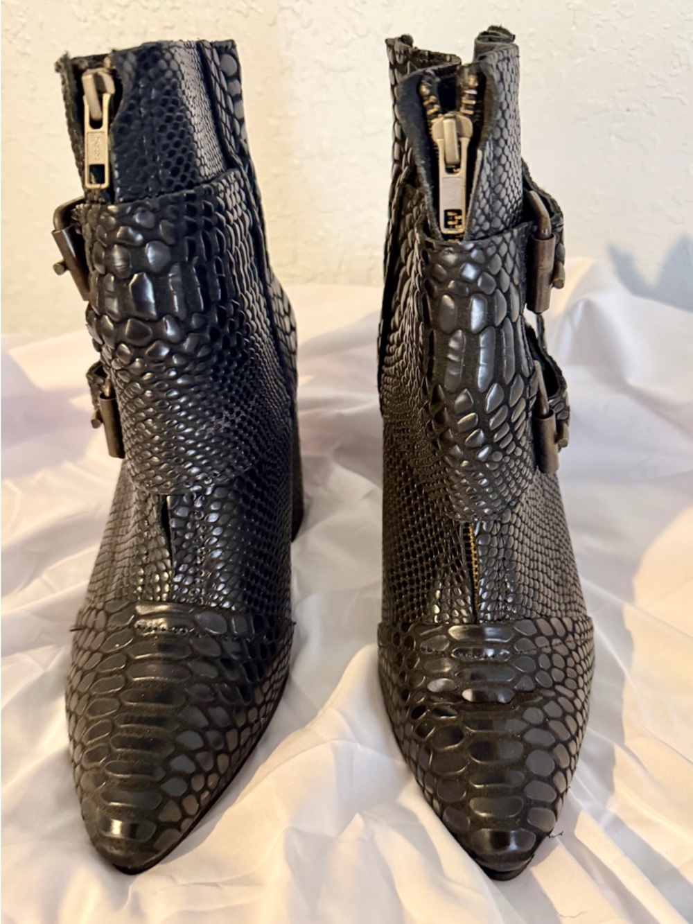 Freebird by Steven Black Snakeskin Pointed Ankle Boots NWOT Never Worn